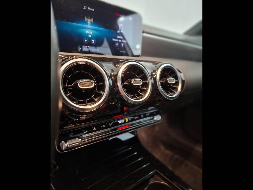 Mercedes Classe A 180 180 D Premium 7G-DCT