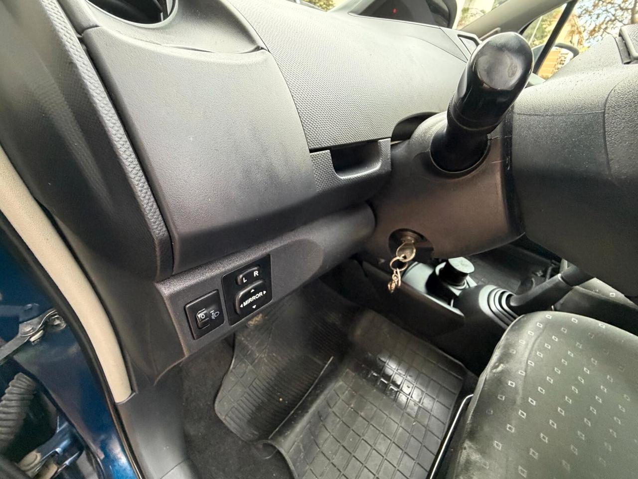 Toyota Yaris 1.0 5 porte Sol