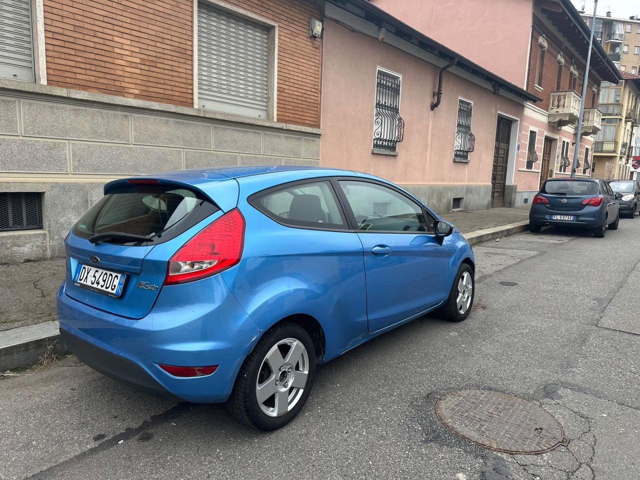 Ford Fiesta Ford fiesta 1.2 gpl della casa ( vettura grandinata )