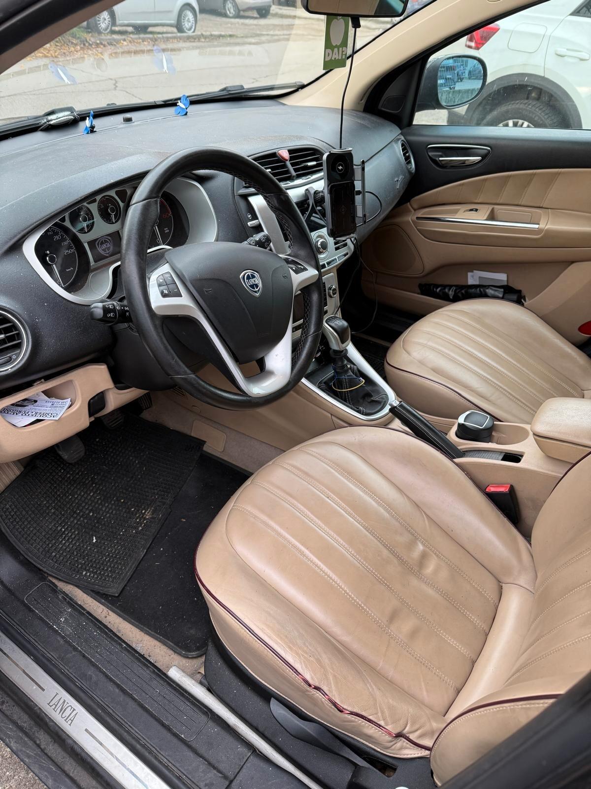 Lancia Delta 1.6 MJT DPF Platino