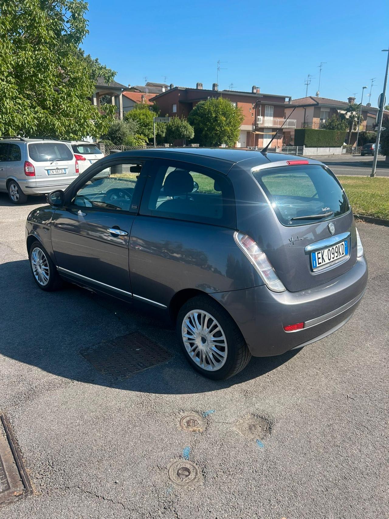 Lancia Ypsilon 1.4 Platinum Ecochic GPL