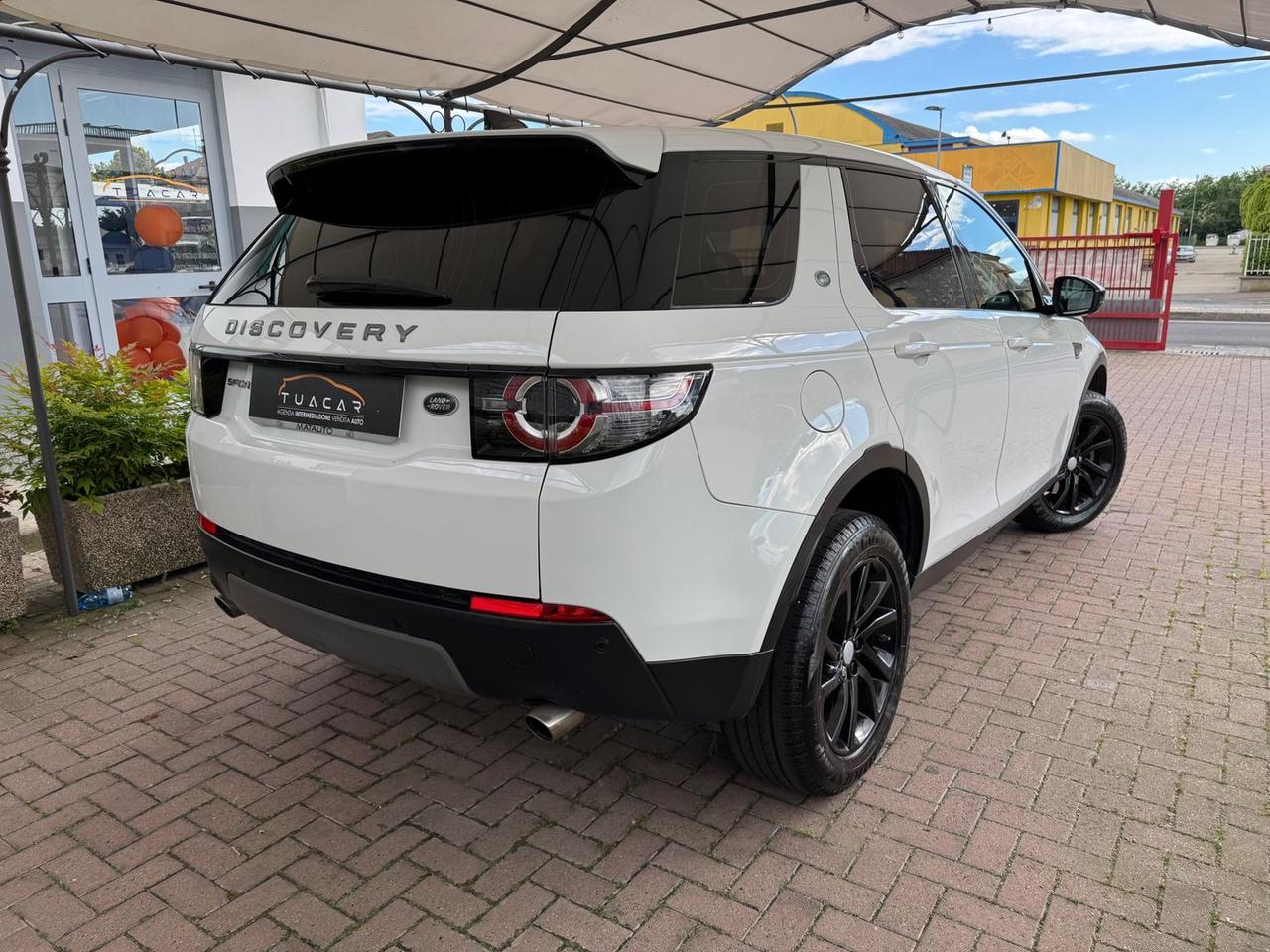 Land Rover Discovery Business Edition Premium Pure 2.0 TD4