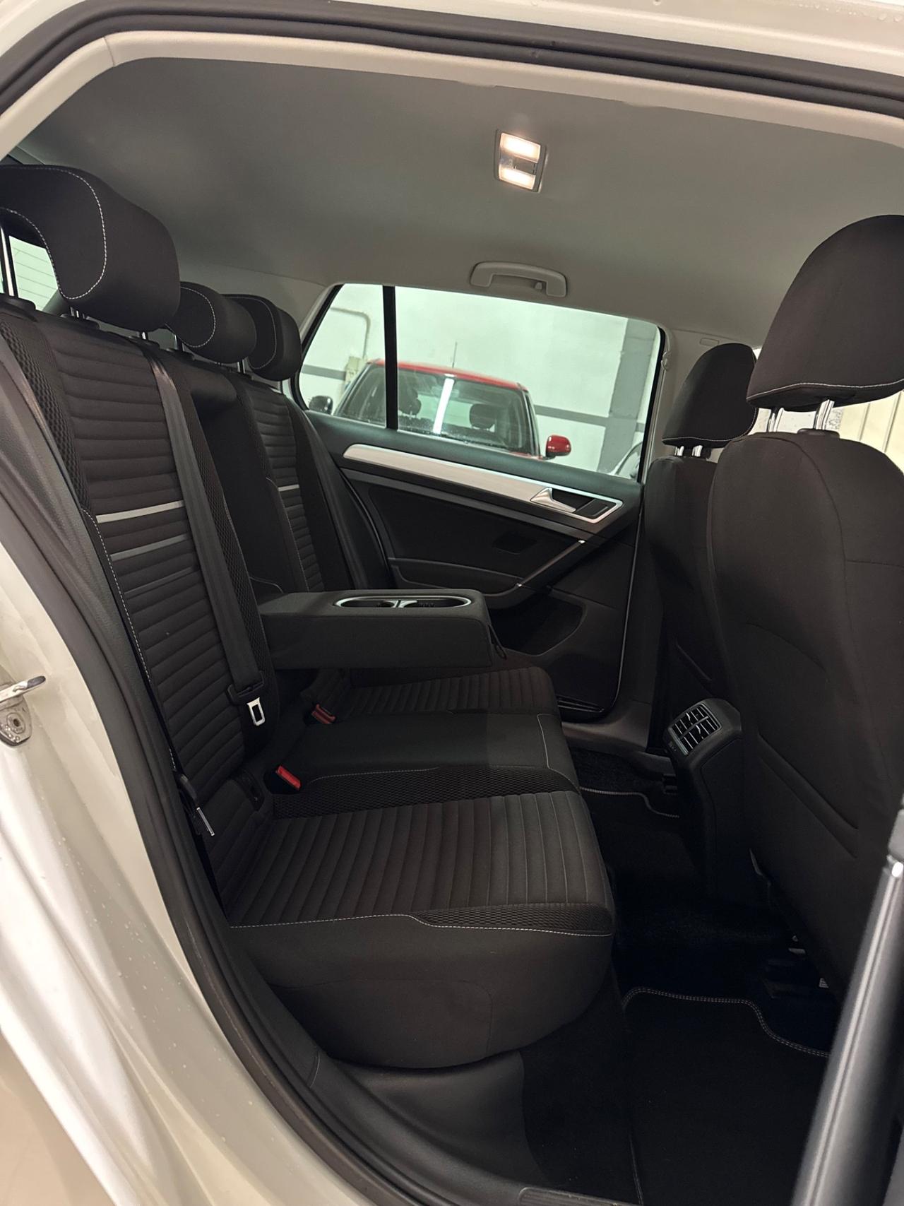 Volkswagen Golf 1.6 TDI 110 CV 5p. Highline BlueMotion Technology