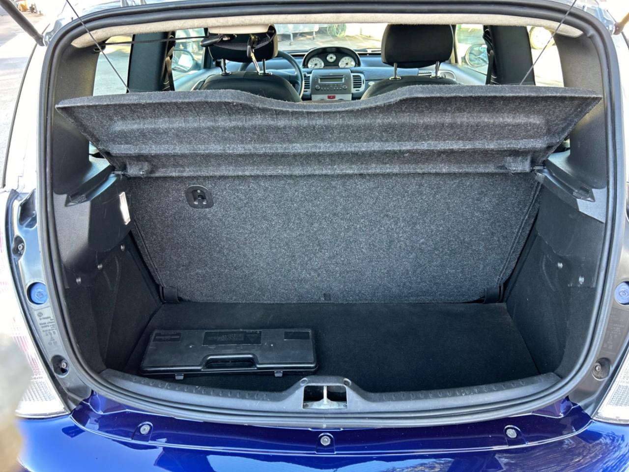Lancia Ypsilon 1.2 Argento B-Color