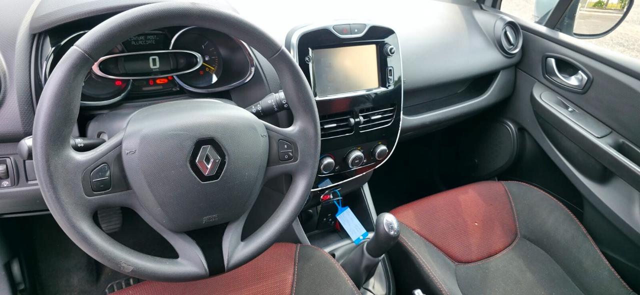 Renault Clio 1.2 75CV GPL 5 porte Costume National