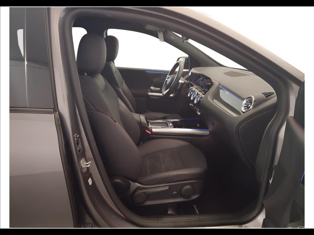 Mercedes-Benz Classe B - W247 2023 - B 180 d AMG Line Advanced Plus auto
