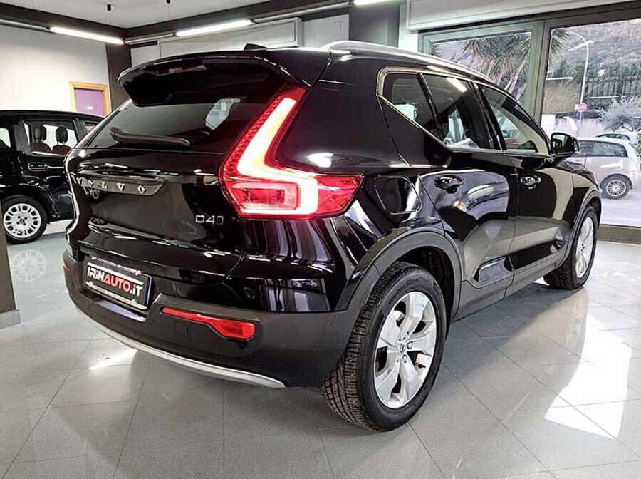 Volvo XC40 D4 AWD Geartronic Momentum