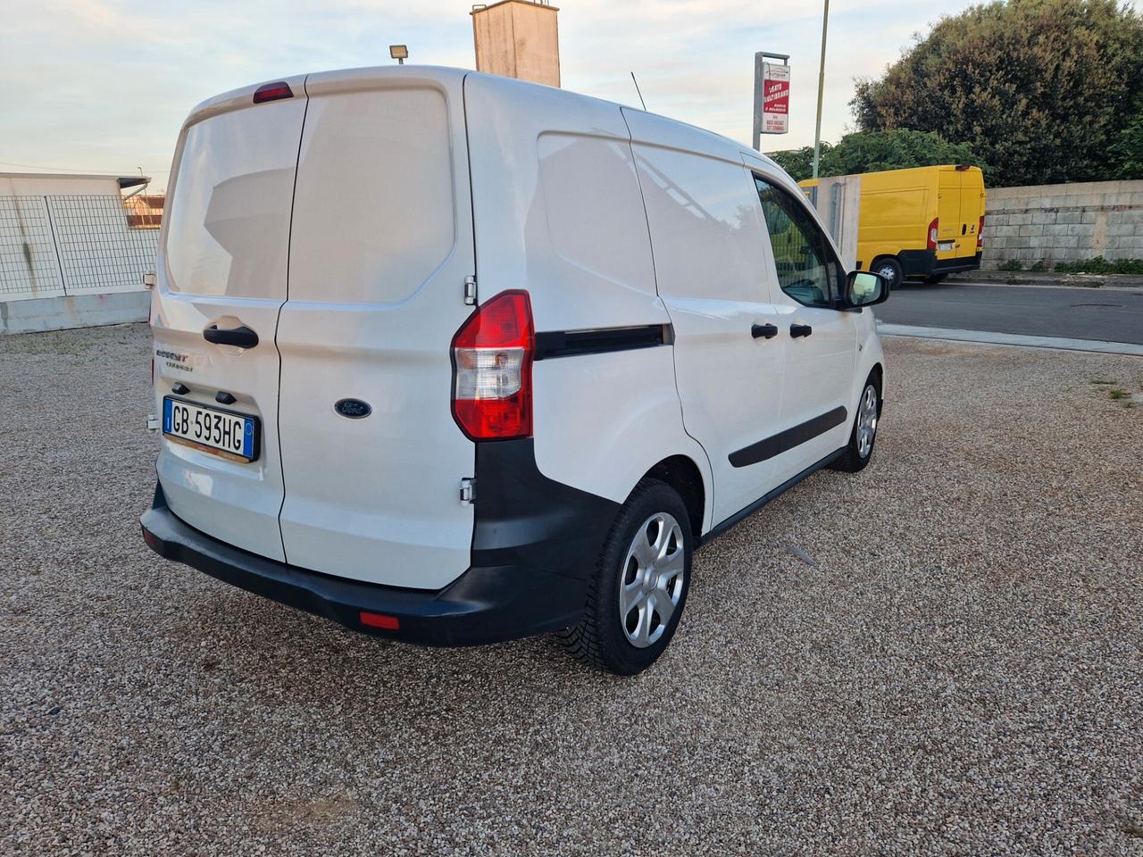 Ford Courier 1.5 dCi 95cv