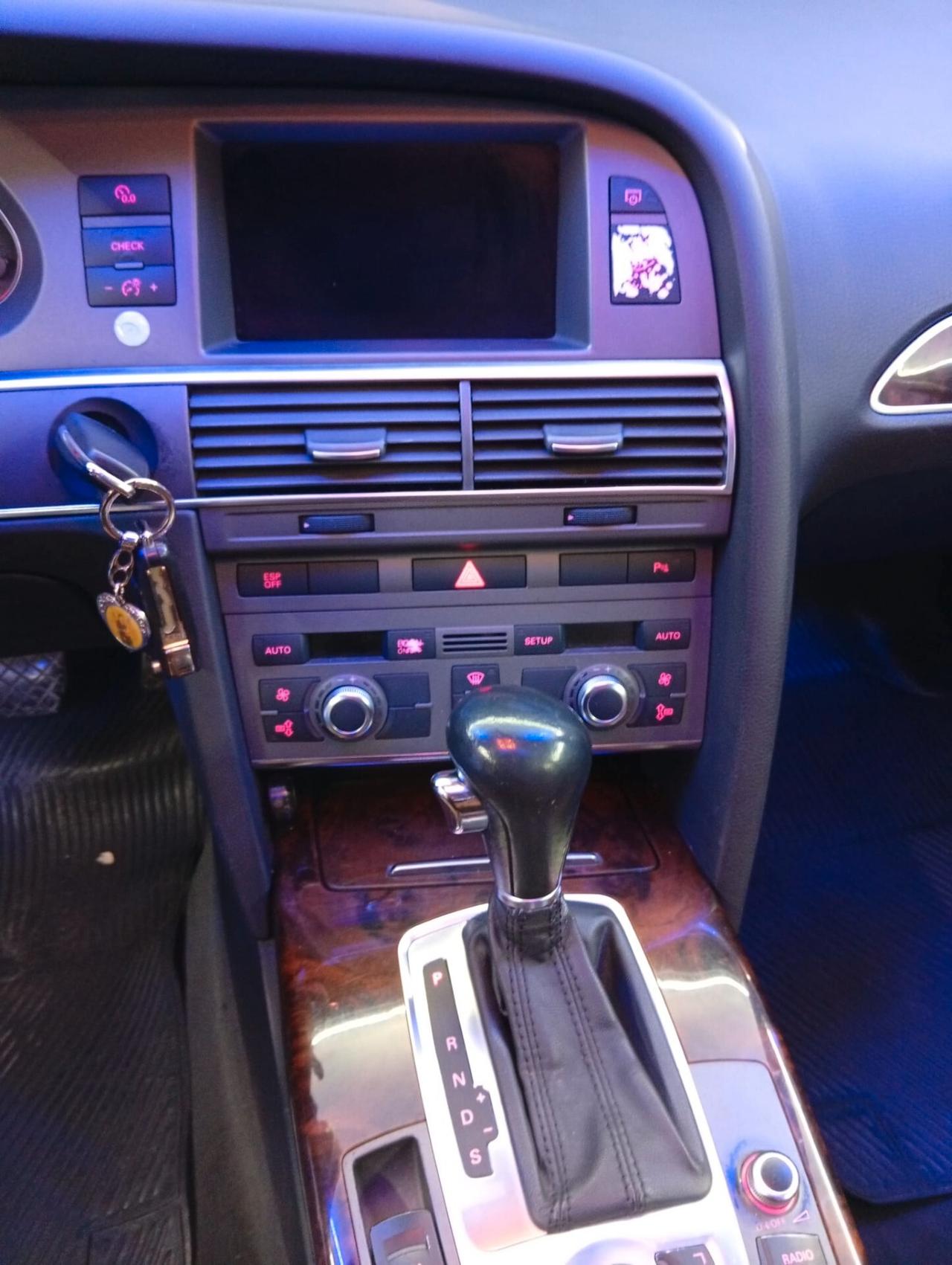 Audi A6 Avant 3.0 V6 TDI F.AP. quattro