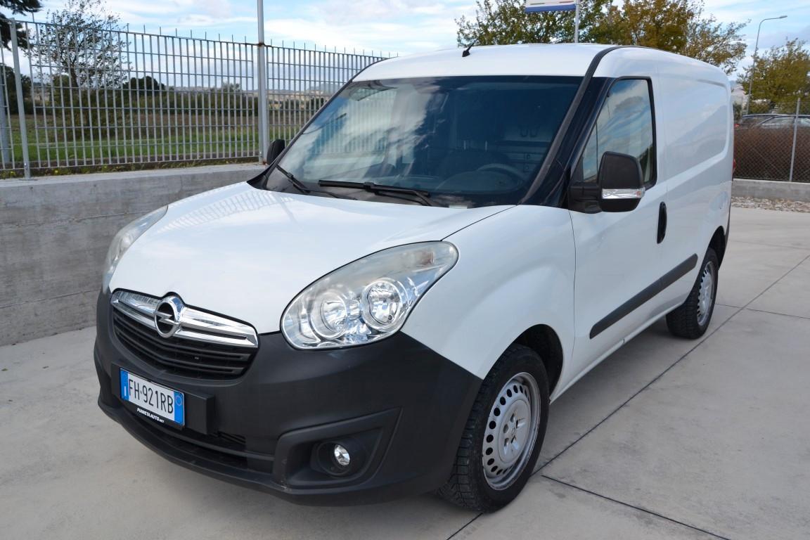 OPEL COMBO 1.4 ecoM Turbo 120 '17