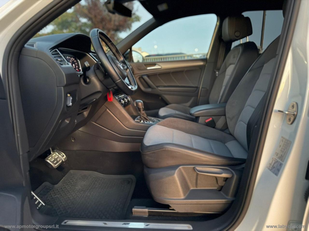 VOLKSWAGEN Tiguan 2.0 TDI 150CV SCR DSG R-Line BLUEMOTION TECHNOLOGY