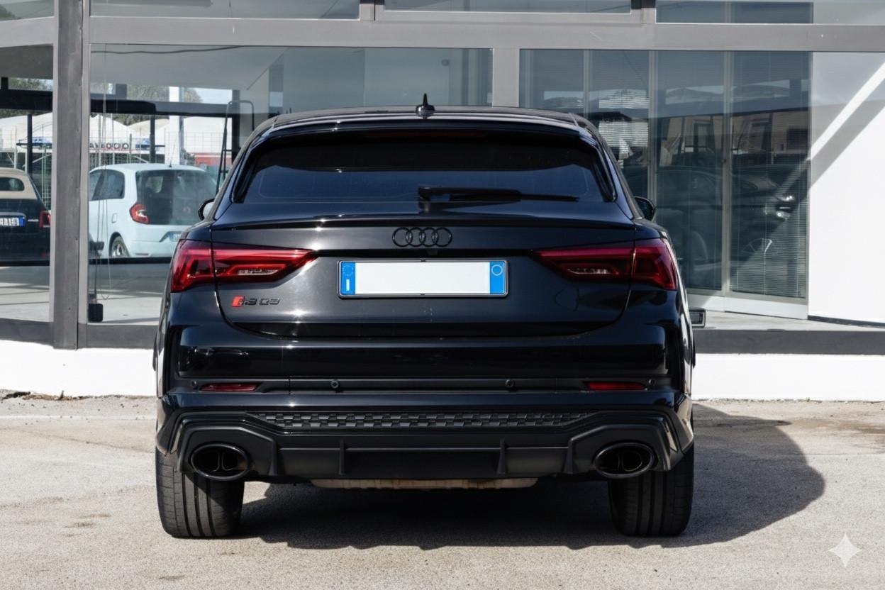 Audi RS Q3 Sportback 2.5 TFSI quattro - IVA DED. - 13.000KM