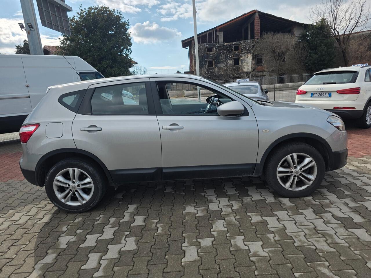 Nissan Qashqai 2.0 dCi DPF Tekna