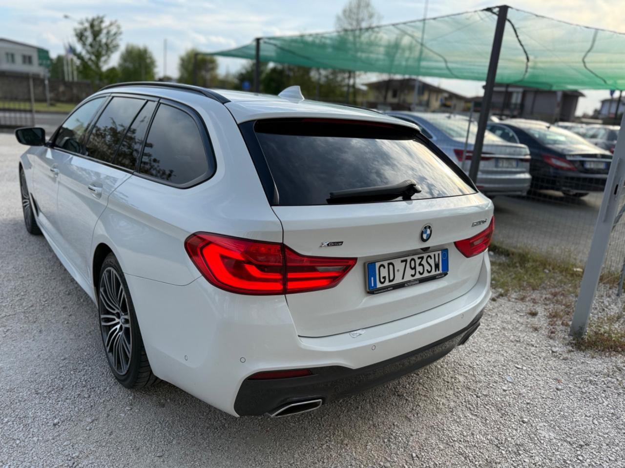 Bmw 520 520d xDrive Touring Msport Full Tetto