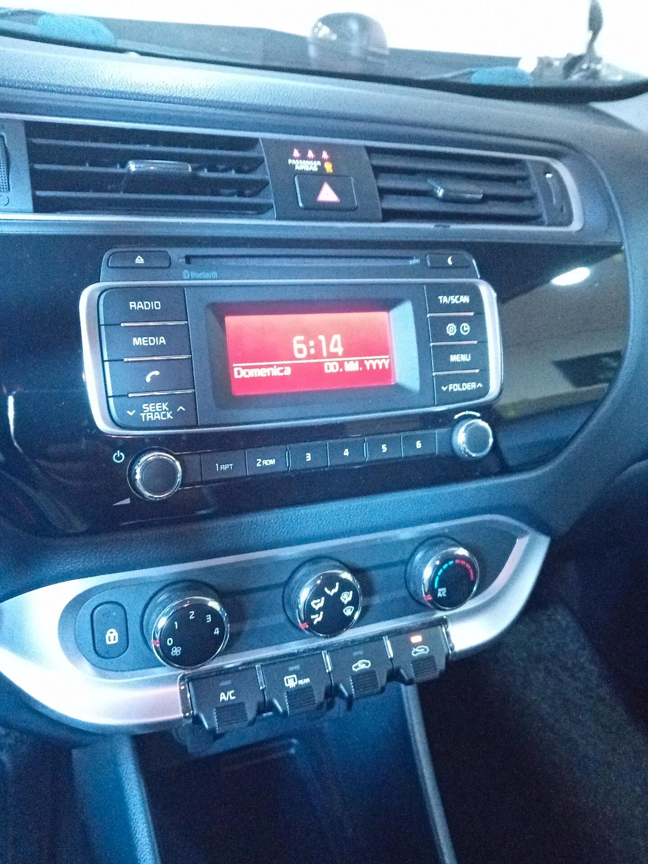 Kia Rio 1.2 CVVT 5p. Cool