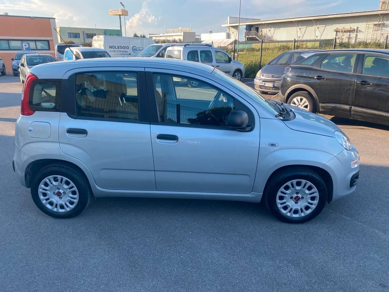 Fiat Panda 1.2 -5 posti