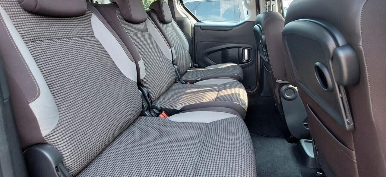 Peugeot Partner 1.6 Diesel 7 posti Neopatentati