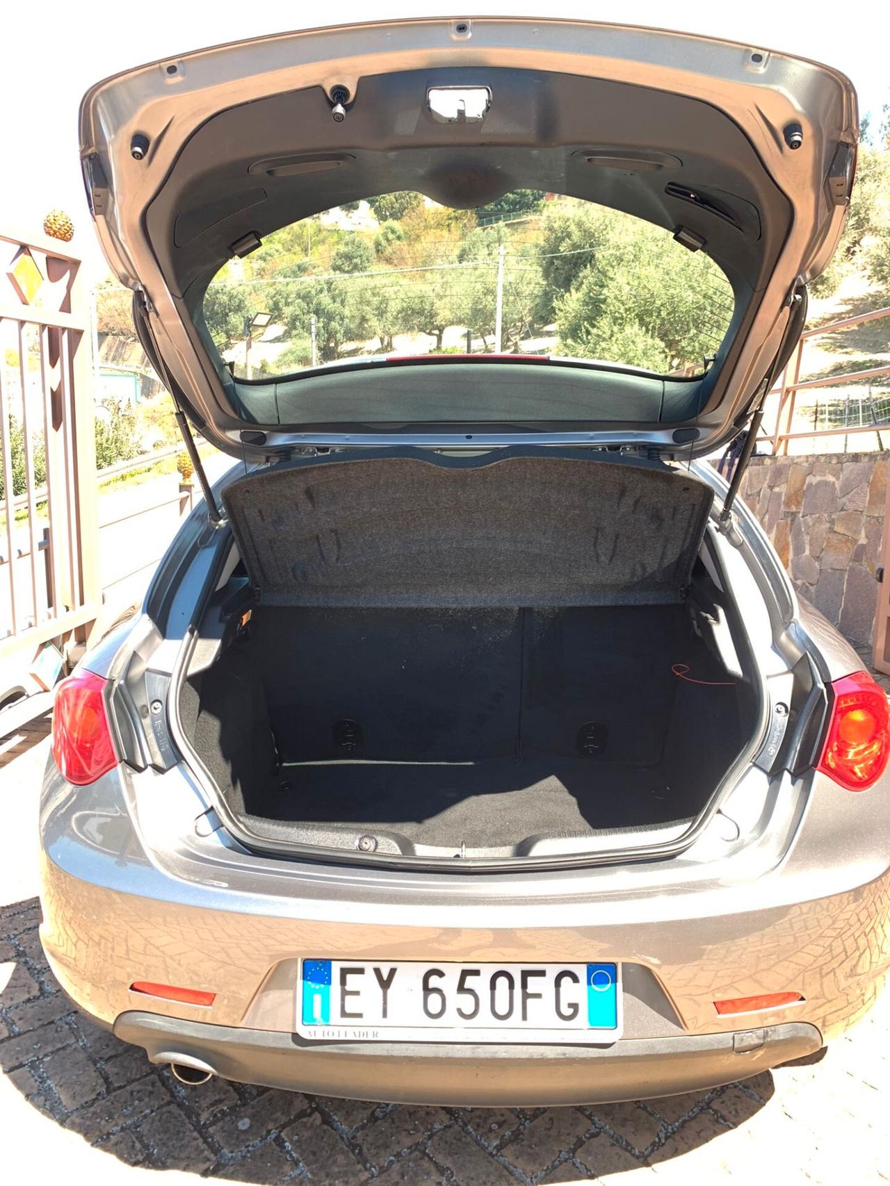 Alfa Romeo Giulietta 1.6 JTDm-2 105 CV Progression AUTO IN ARRIVO