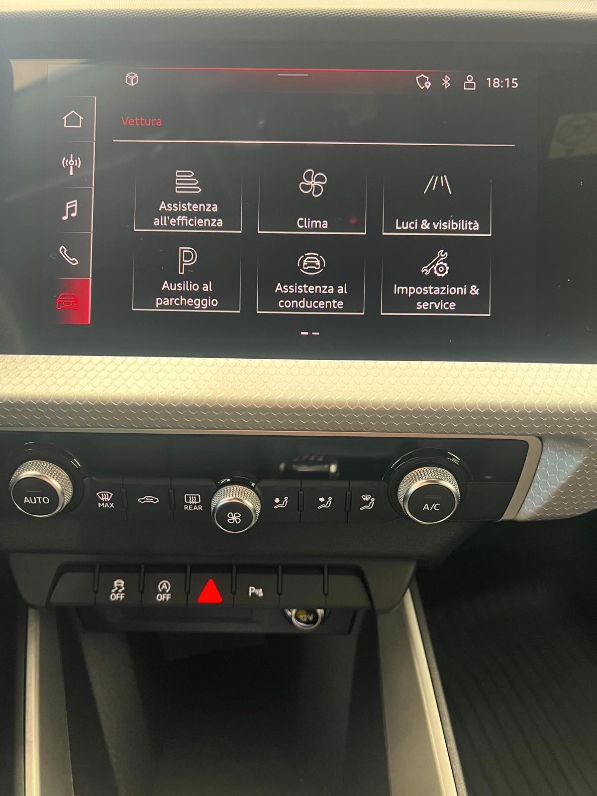 Audi A1 citycarver 30 TFSI Identity Contrast