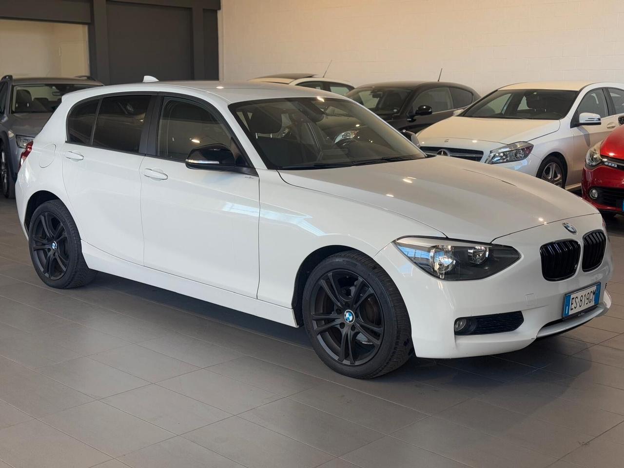 Bmw 118 125d 5p. Unique