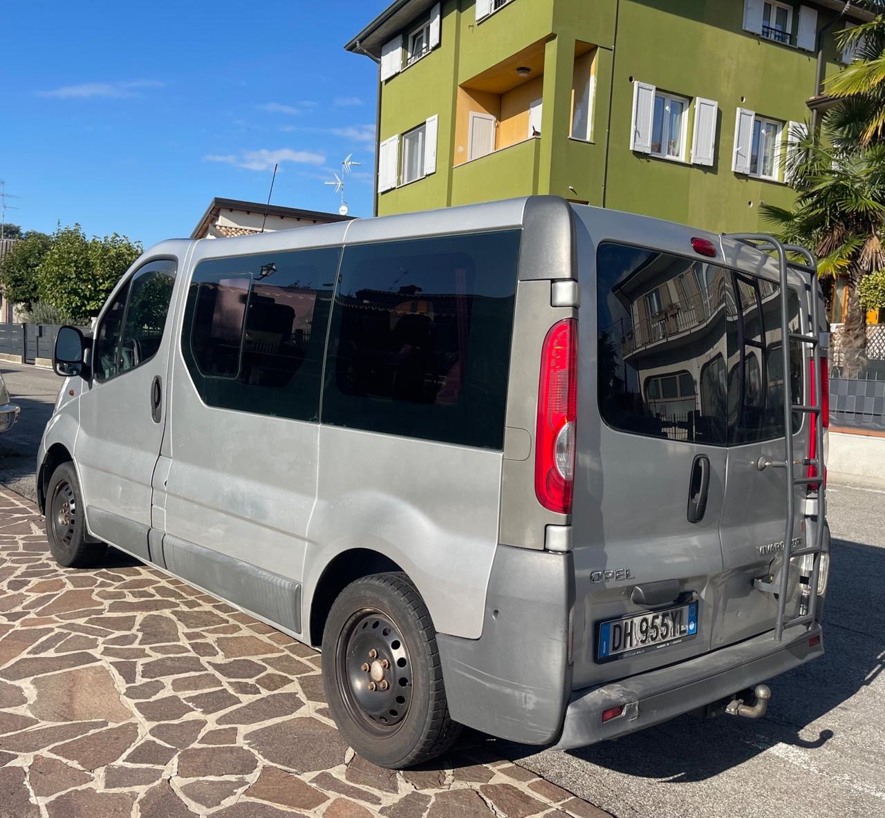 Opel Vivaro 27 2.0 CDTI 120CV PC-TN Combi 9 posti