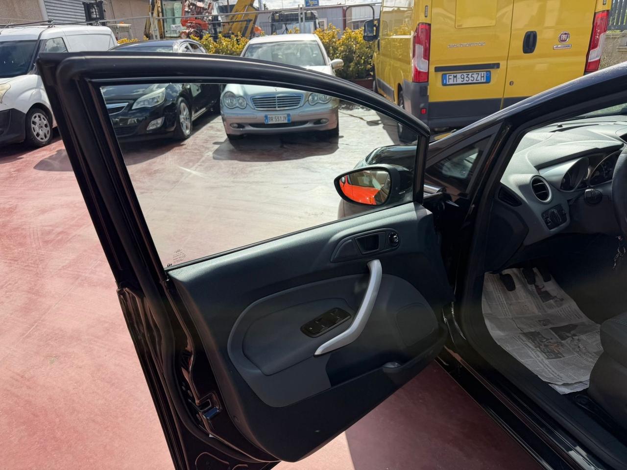 Ford Fiesta 1.4 TDCi 5p. Titanium