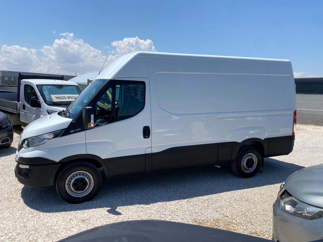 Iveco Daily 35S14 2.3 MTJ IVA ,AUTOCARRO LAMIERATO
