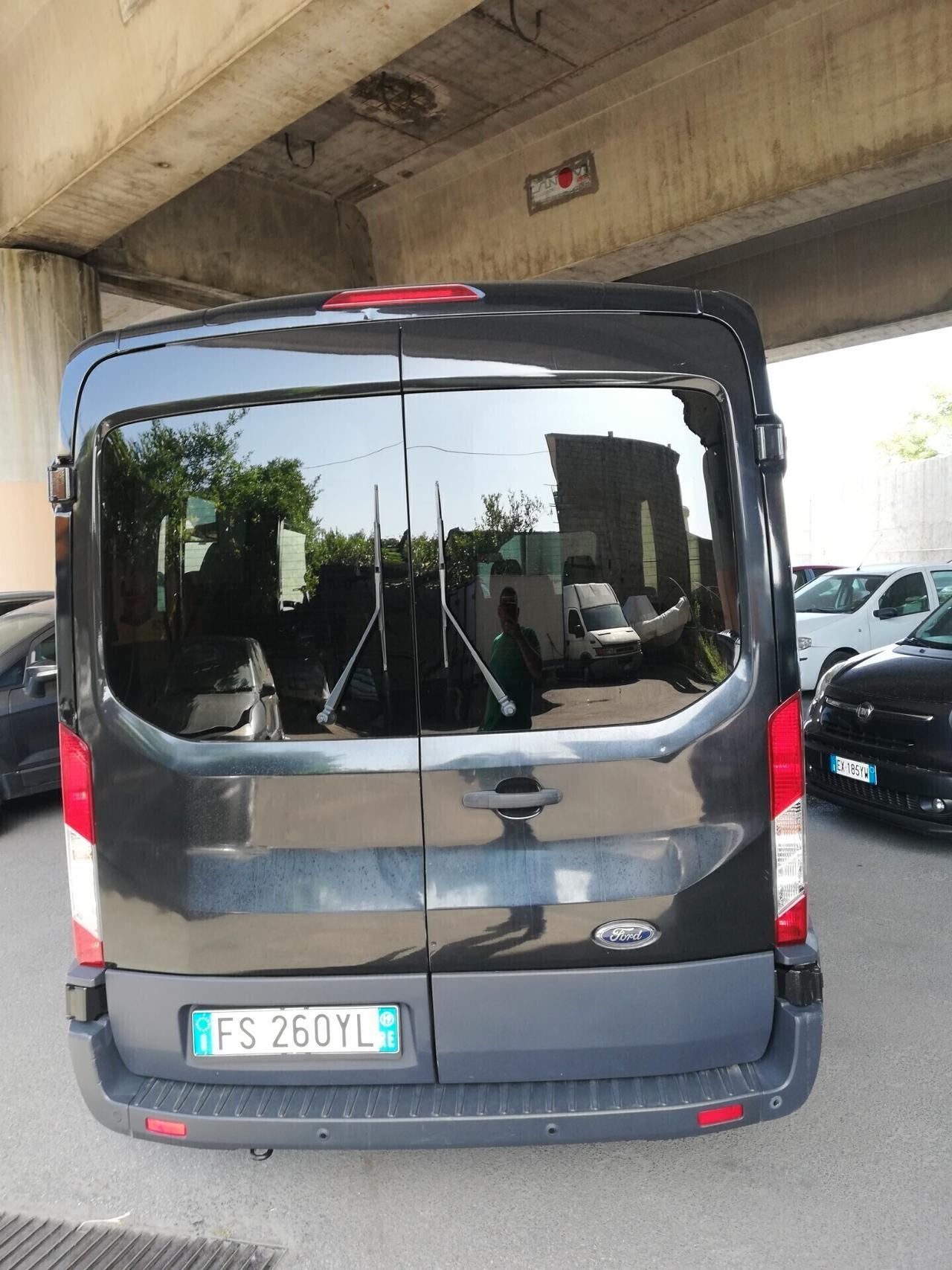 Ford Transit 350 2.0TDCi EcoBlue 130CV PL-TM Combi Titanium