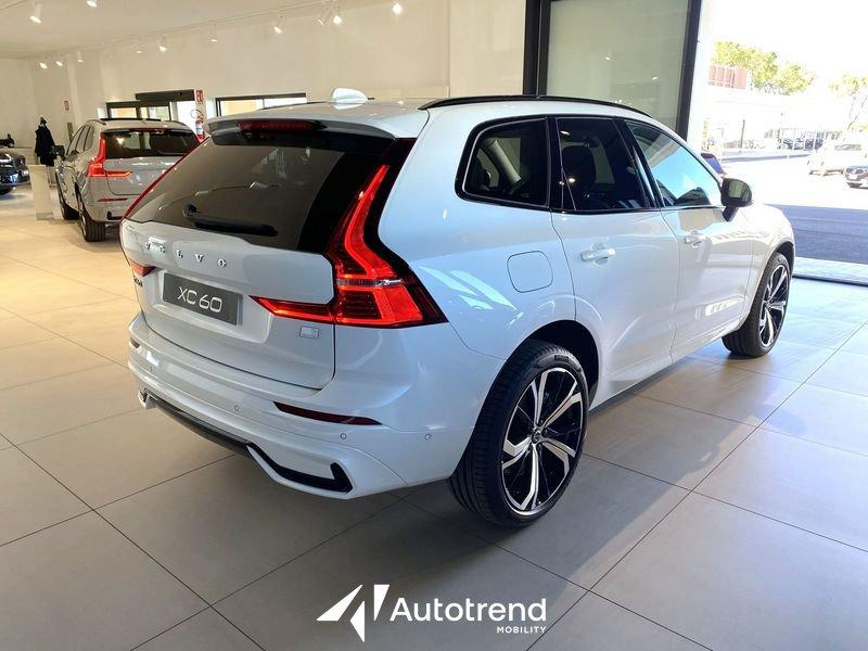 Volvo XC60 T6 253+145 CV AWD Plug-in Hybrid Automatica Recharge Ultimate Dark