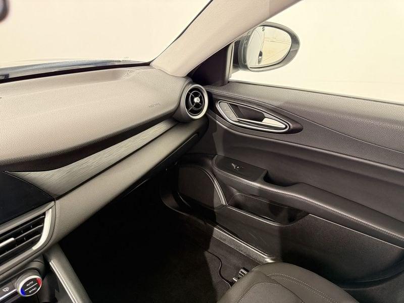 Alfa Romeo Giulia Giulia 2.2 t Giulia 150cv
