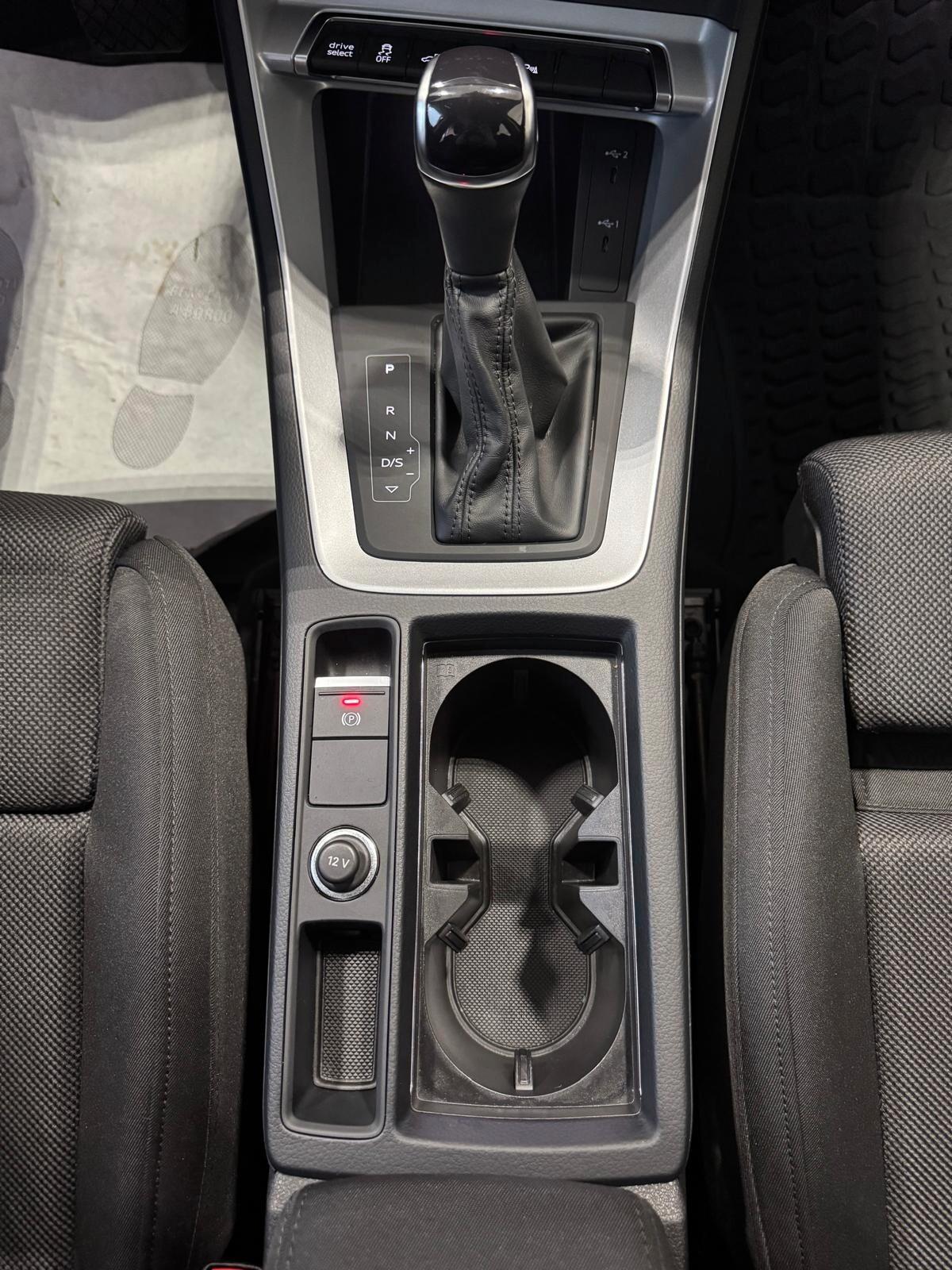 Audi Q3 SPB 45 TFSI e S tronic line