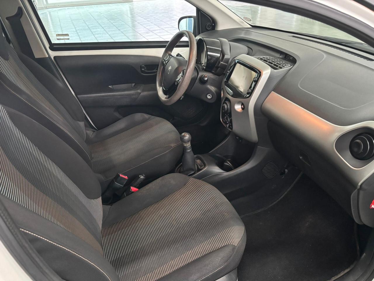 Peugeot 108 VTi 68 5 porte Allure