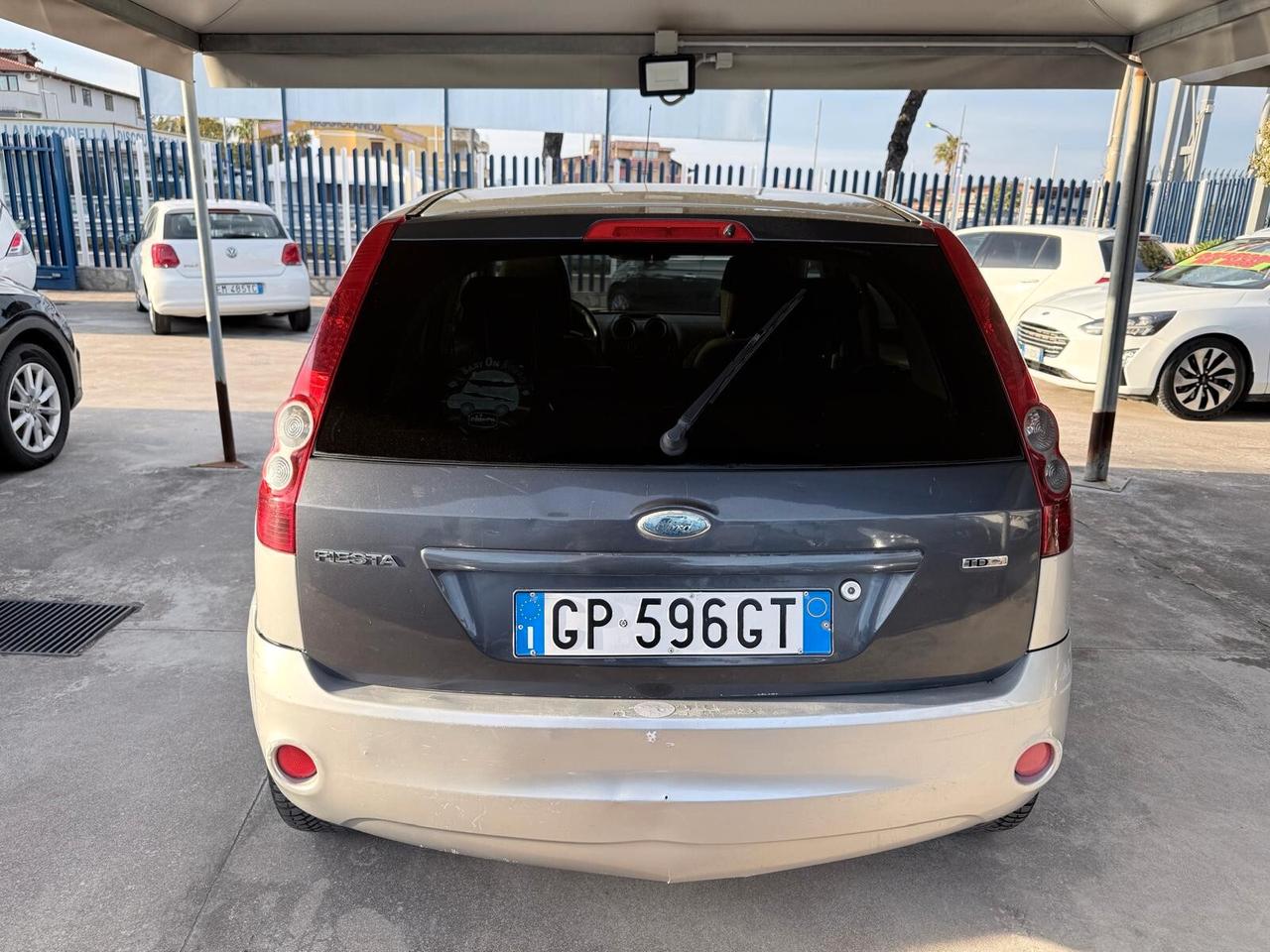 Ford Fiesta 1.4 TDCi 5p. Ghia