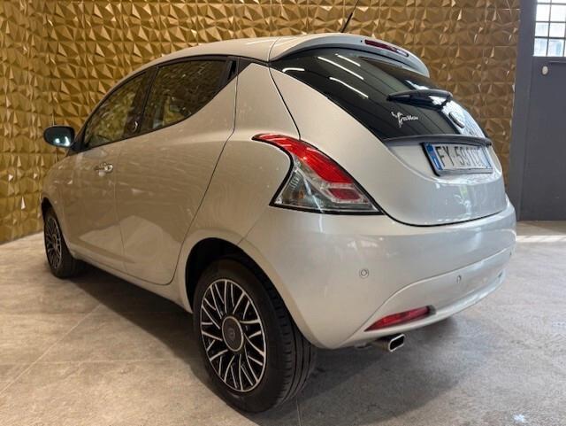 Lancia Ypsilon 1.2 69 CV 5 porte GPL Ecochic Gold