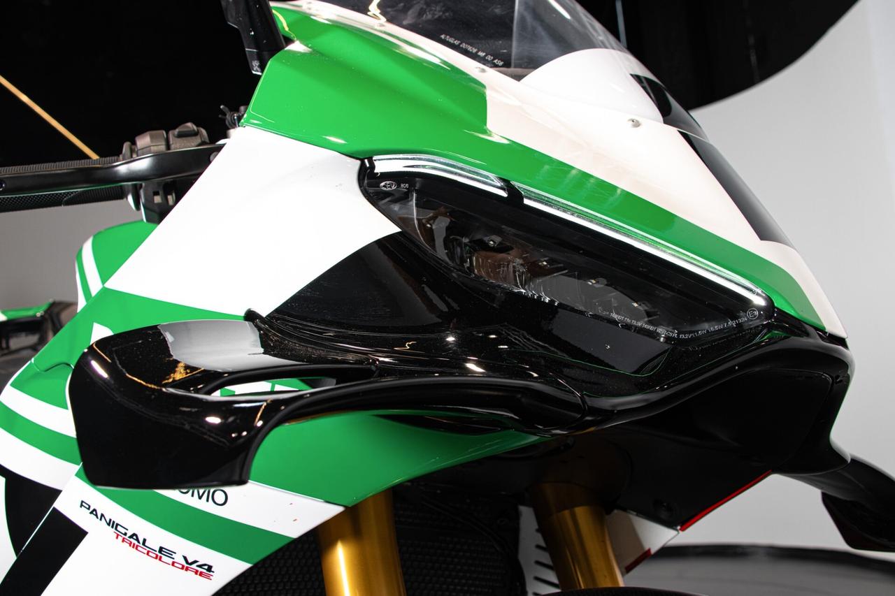 2025 DUCATI PANIGALE V4 TRICOLORE RDS02007