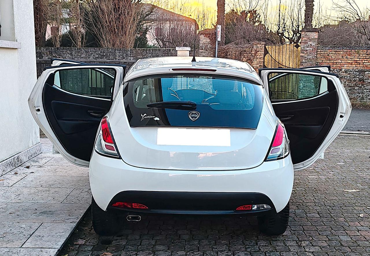 Lancia Ypsilon 1.2 69 CV 5 porte GPL Ecochic Gold