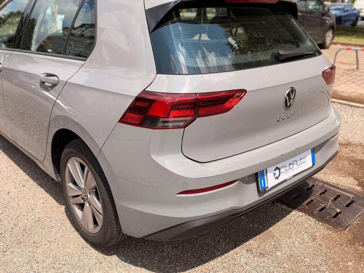 Volkswagen Golf 2.0 tdi Life 115cv dsg