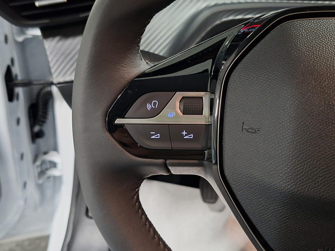 Peugeot 208 1200 PureTech 75CV Style 5 Porte Km. 0