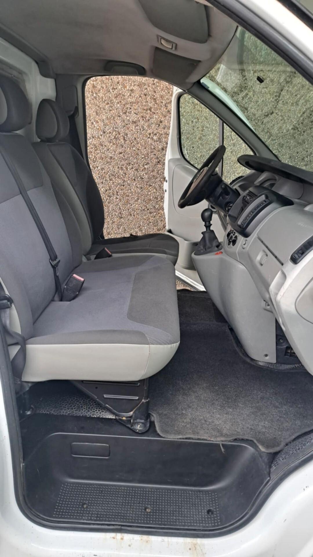 Opel Vivaro 27 2.5 CDTI PC-TN Furgone Fap