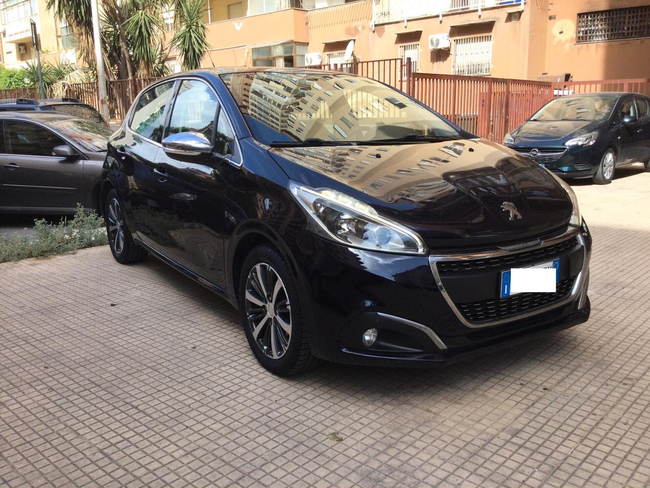 Peugeot 208 1.2 Allure 5 porte