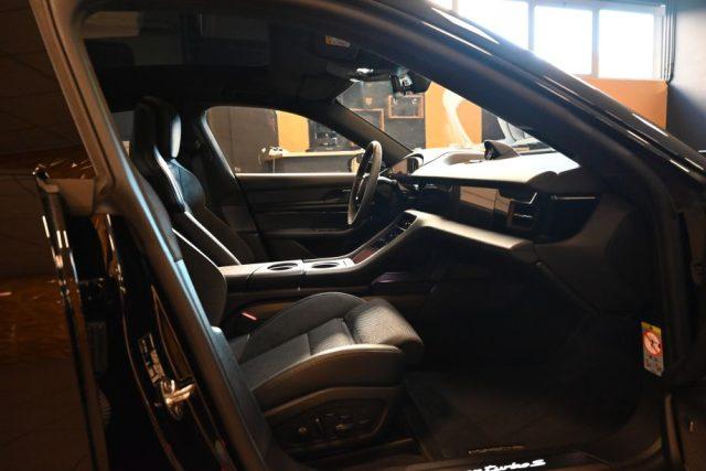 PORSCHE Taycan TURBO S 7461CV FULL DELL'IMPOSSIBILE LISTINO 245K!