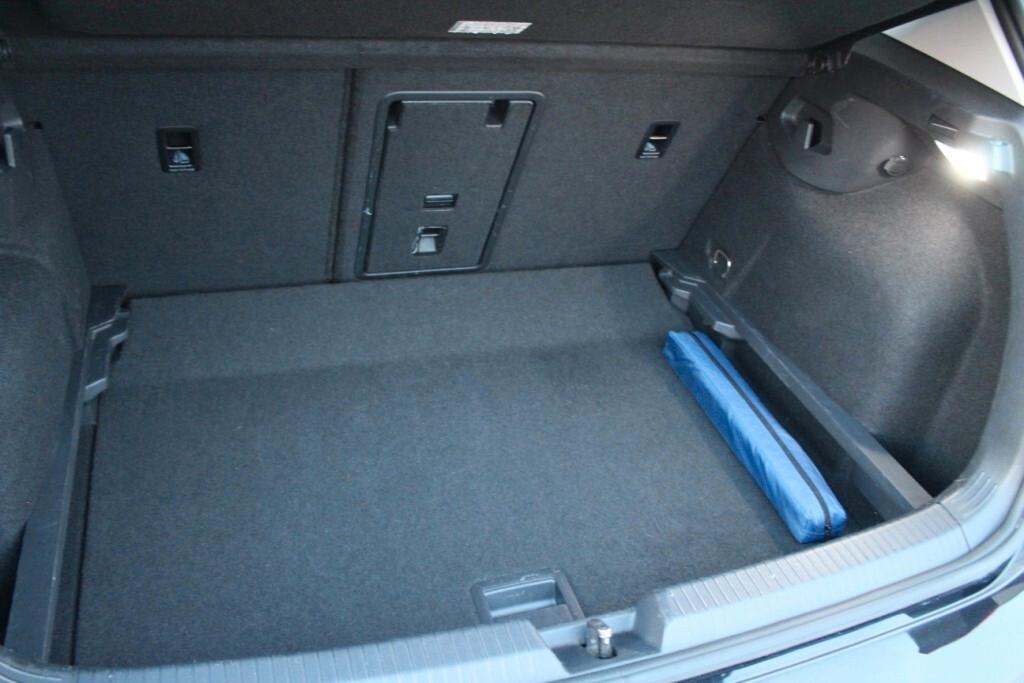 VOLKSWAGEN GOLF TDI 115cv *Barra LED centrale