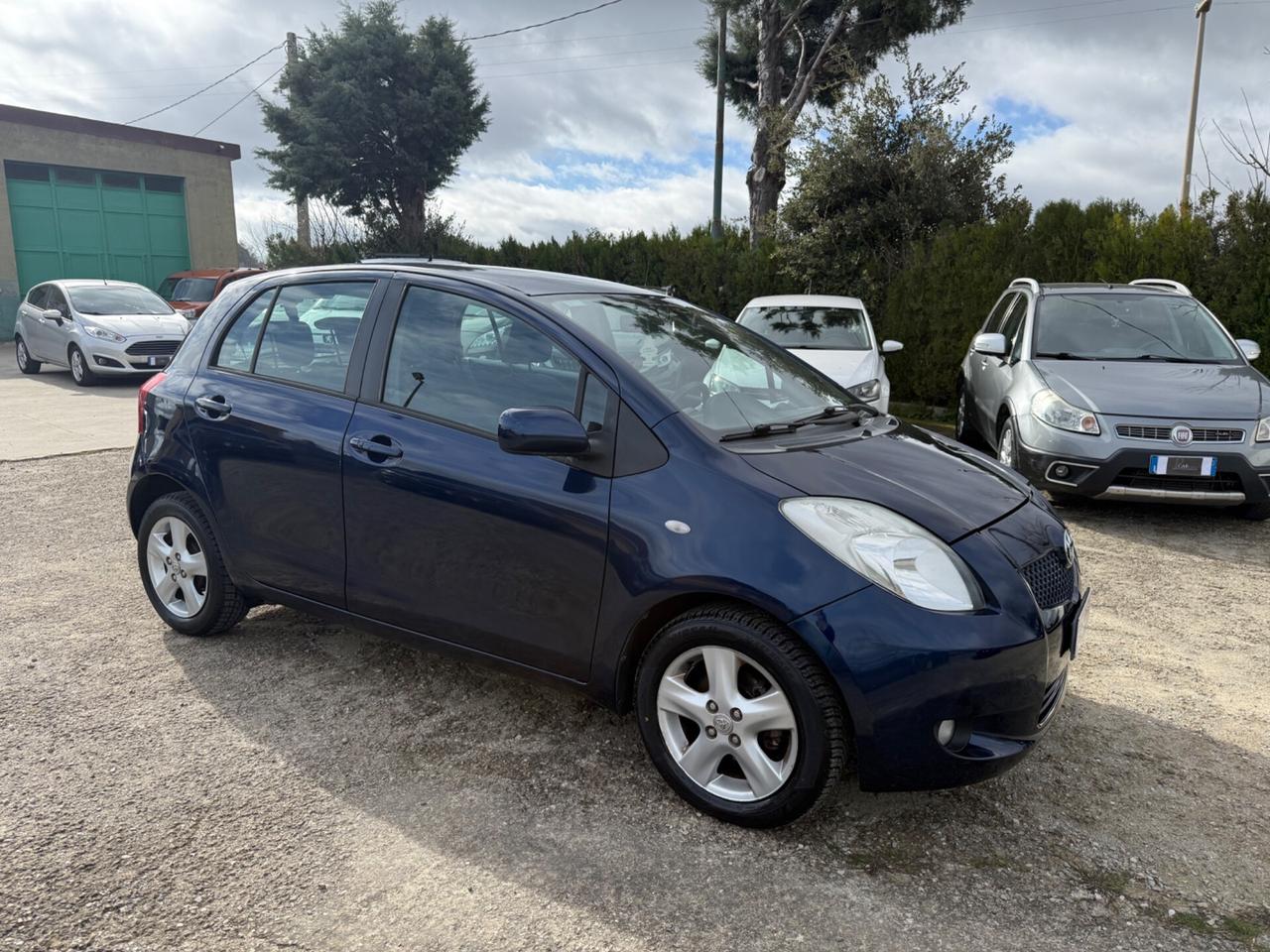 Toyota Yaris 1.3 5 porte Sol