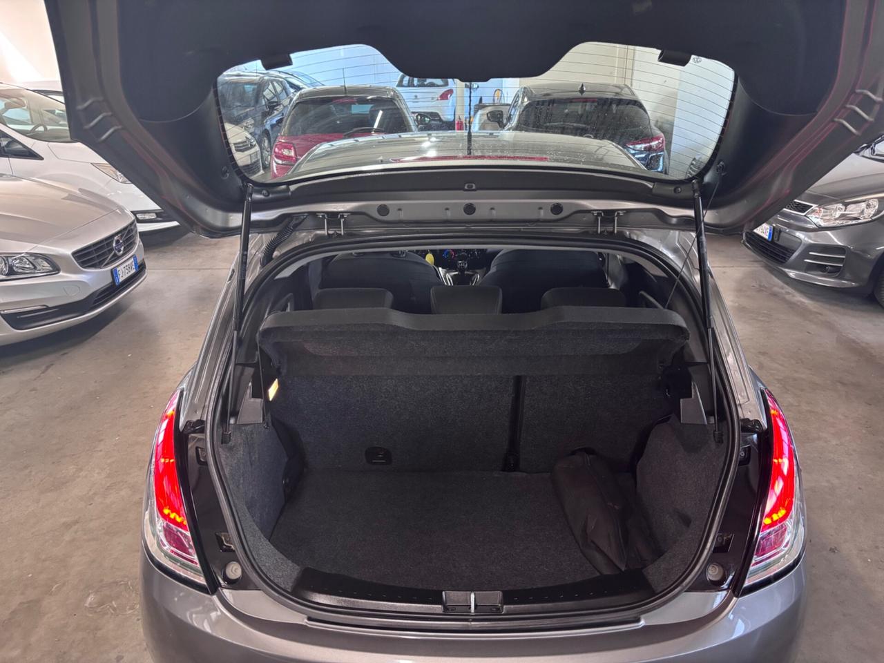 Lancia Ypsilon 1.2 B/GPL OK NEOPATENTATI
