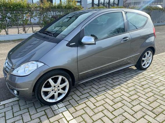 MERCEDES-BENZ A 170 BlueEFFICIENCY Coupé Avantgarde