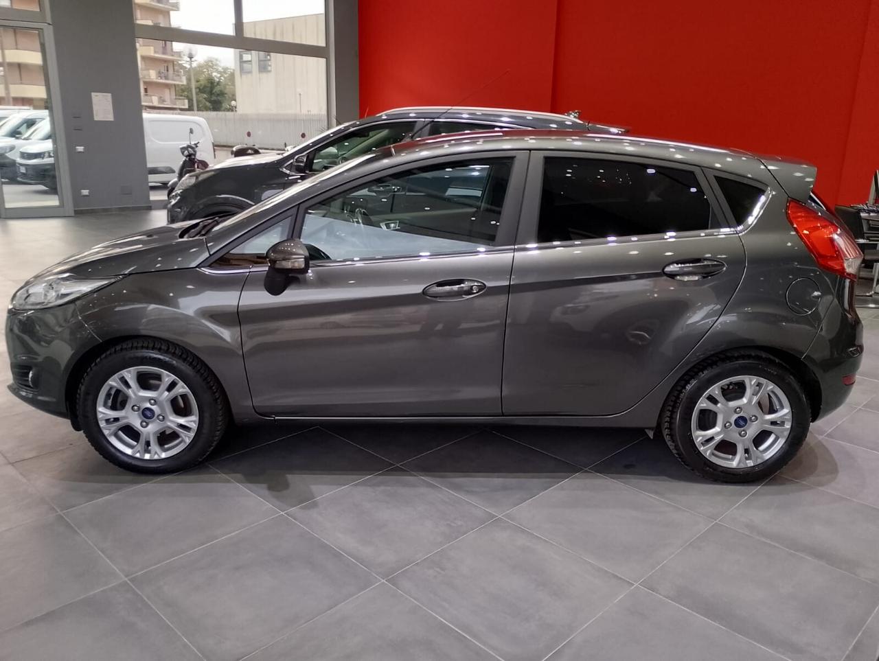 Ford Fiesta 1.5 TDCi 75CV 5 porte Titanium