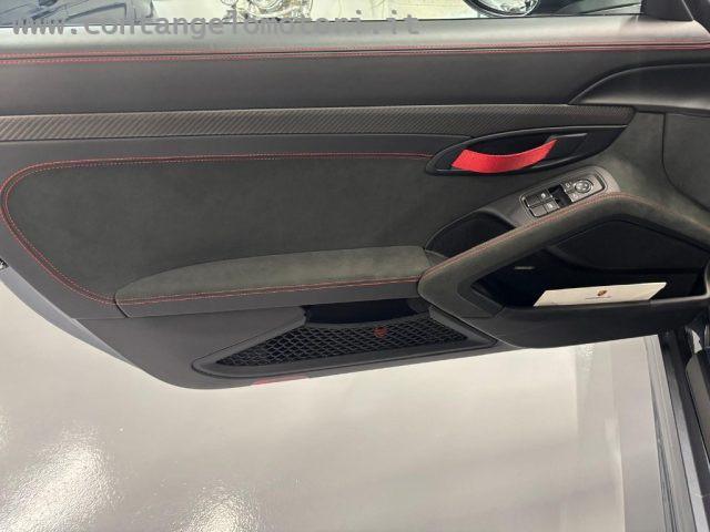 PORSCHE 718 Spyder RS ufficiale italiana