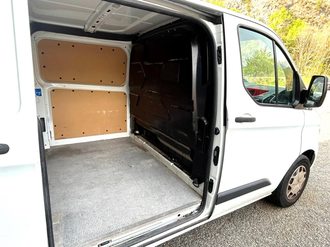 FORD Transit Custom 270 2.0 tdci 130cv Trend L1H1 E6