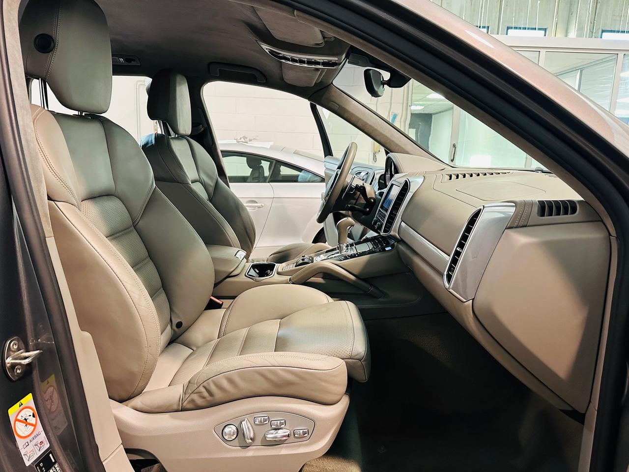 Porsche Cayenne 4.8 Turbo
