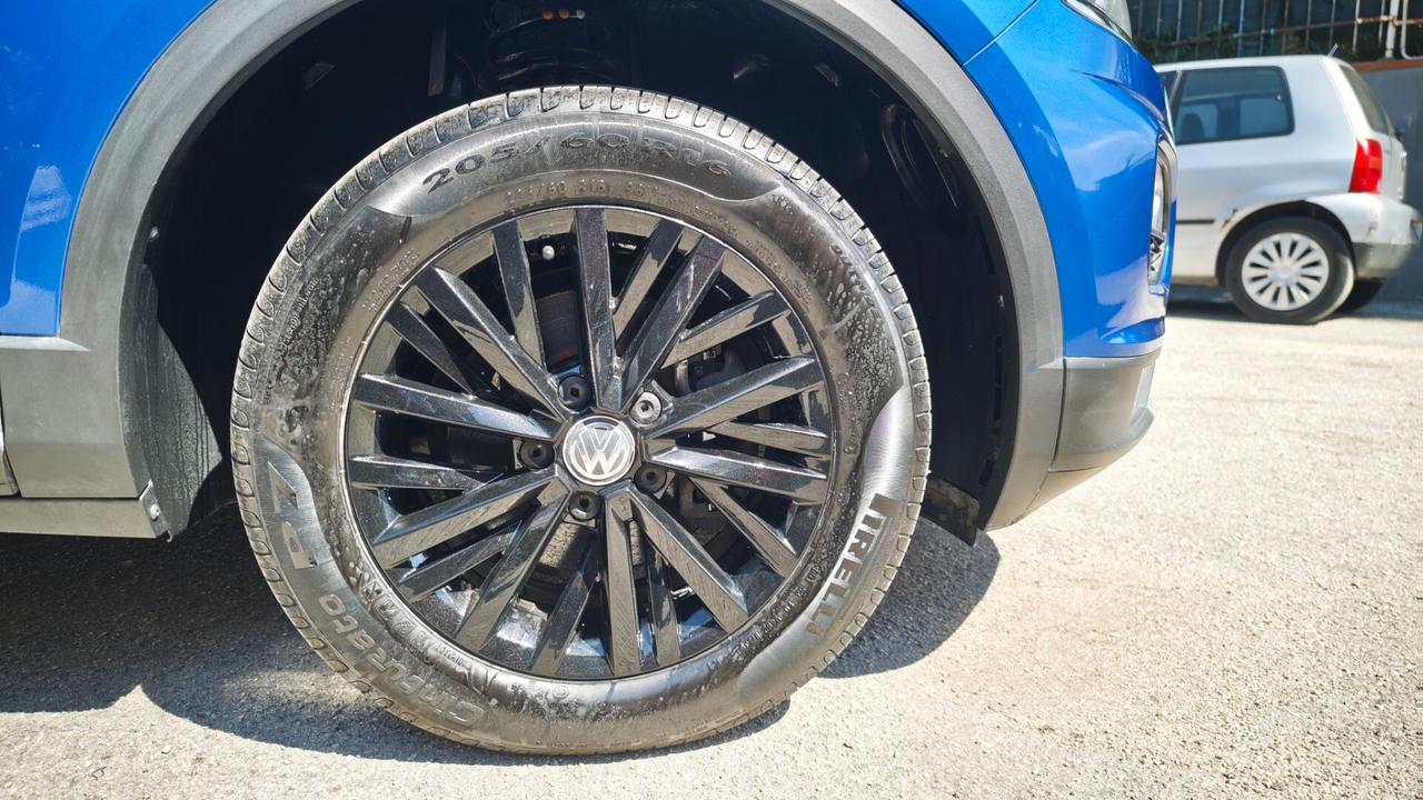 Pari a nuova T-ROC 1.6DCI 116CV BI COLORE